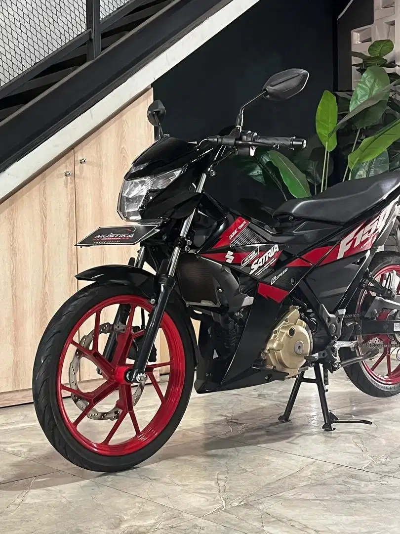 Terbatas‼️Suzuki Satria Fu injeksi th 2018 - Ayu Mustika