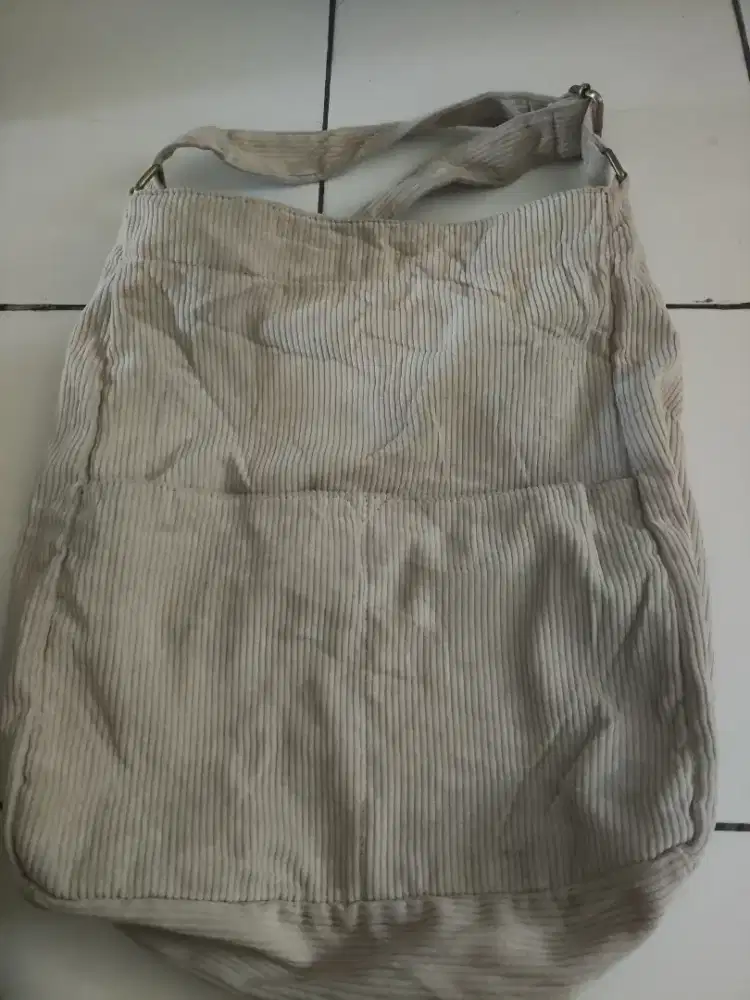Tas Tote bahan cordu