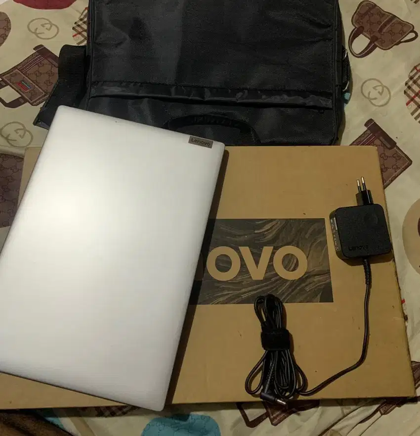 For sale laptop lenovo ideapad slim 3i