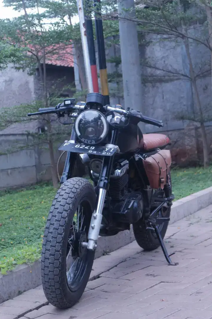 DIJUAL CAFERACER CAFE RACER BASIC THUNDER 125