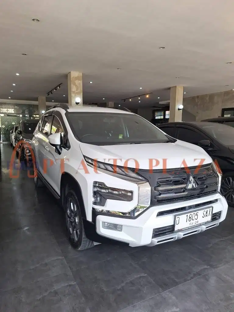 MITSUBISHI XPANDER CROSS AT 2022 PUTIH