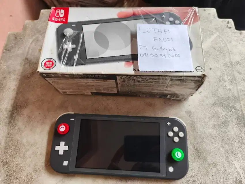 Nintendo Switch Lite Atmos 128GB Grey 01