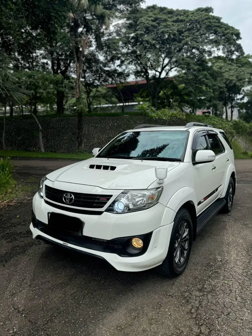 Toyota Fortuner 2014 vnt trd white putih fortuner 2015 trd sportivo