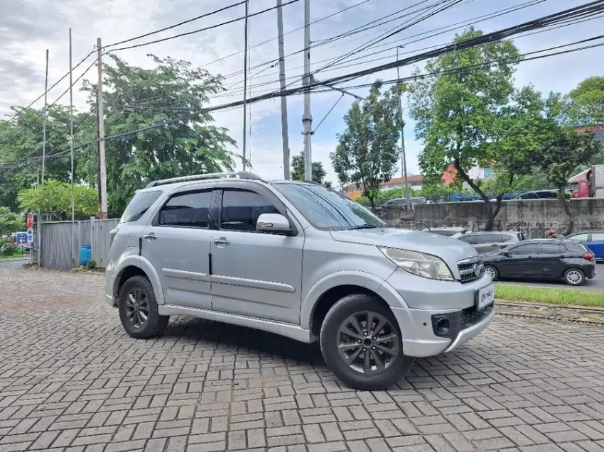 [OLX Mobbi] Daihatsu Terios 1.5 TX Bensin-AT 2011 Silver