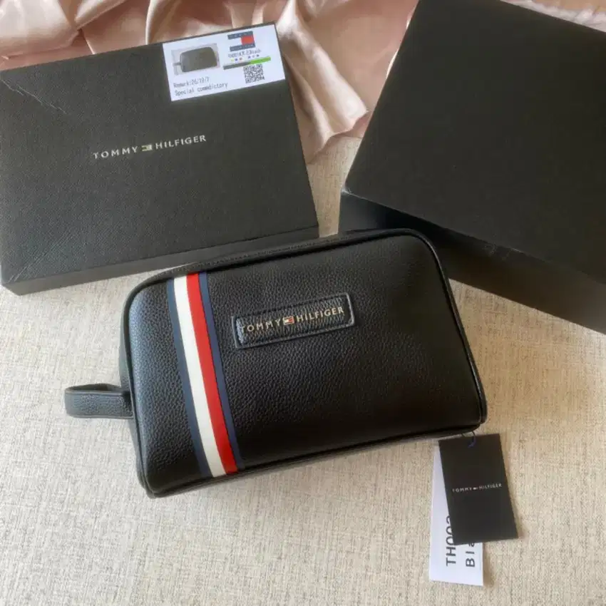 CLUTCH/POUCH TOMMY HILFIGER BRANDED IMPORT