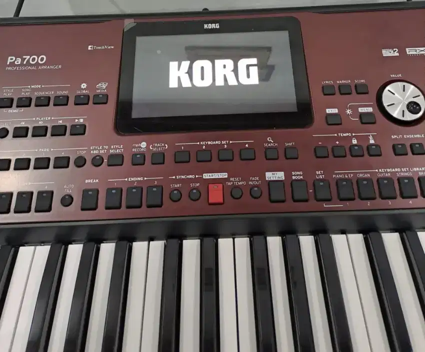 Keyboard korg pa700