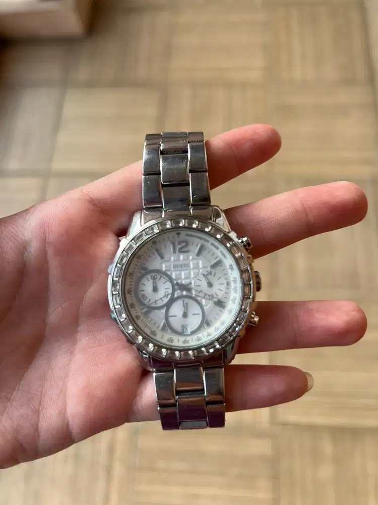 Guess watch silver chain