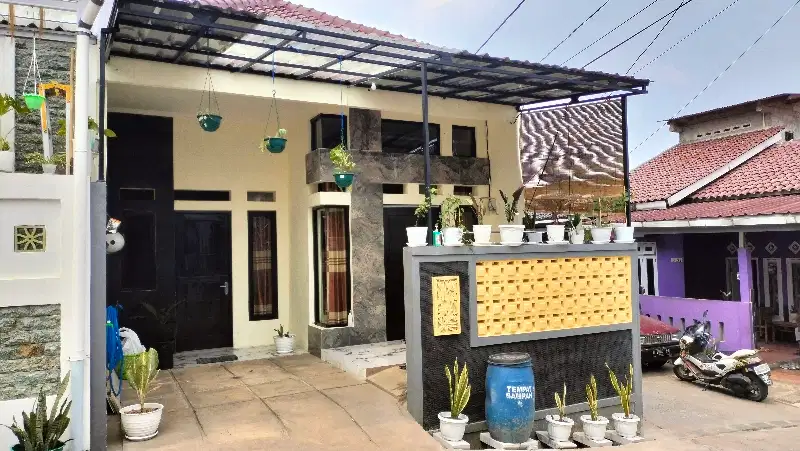 rumah indent lokasi strategis dekat stasiun Citayam akses 4 meter