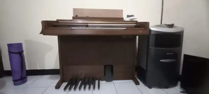 Piano Yamaha Electone FE 30