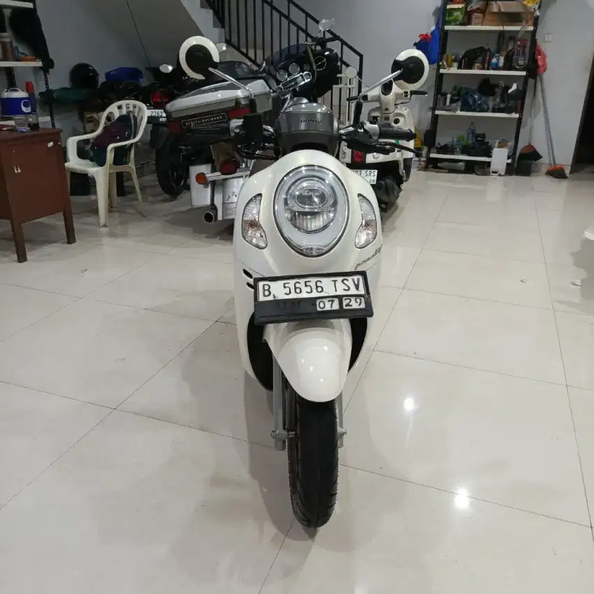 Honda Scoopy Keyless 2024 Juli B Dki