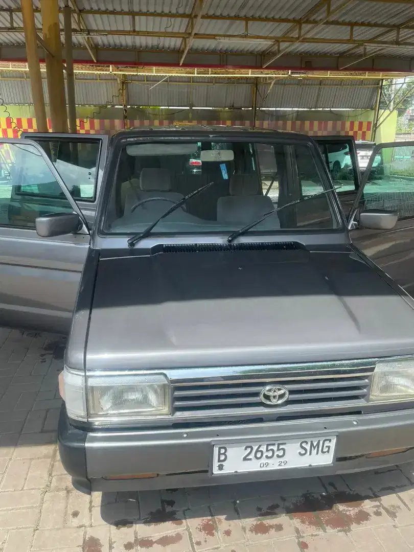 Toyota Kijang Super 1993 Short