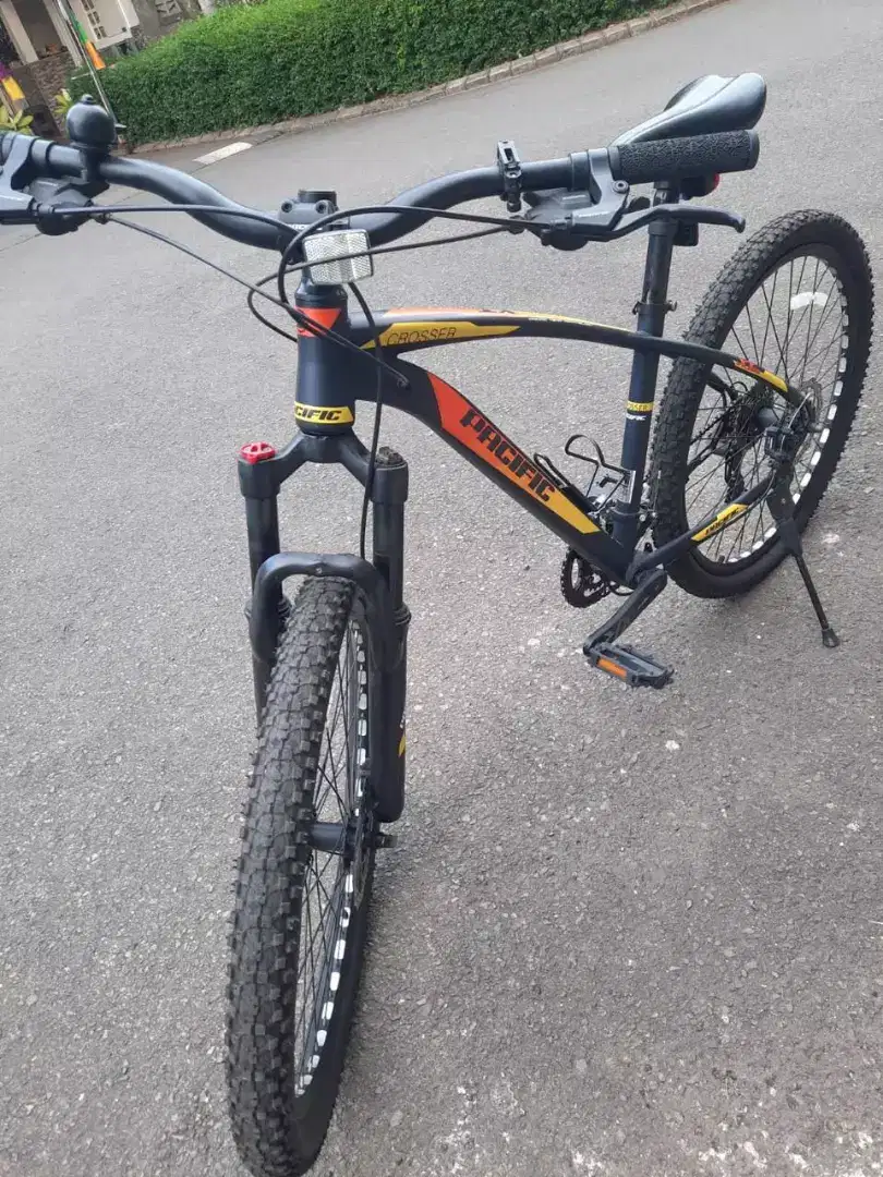 Sepeda MTB merk Pacifik Crosser