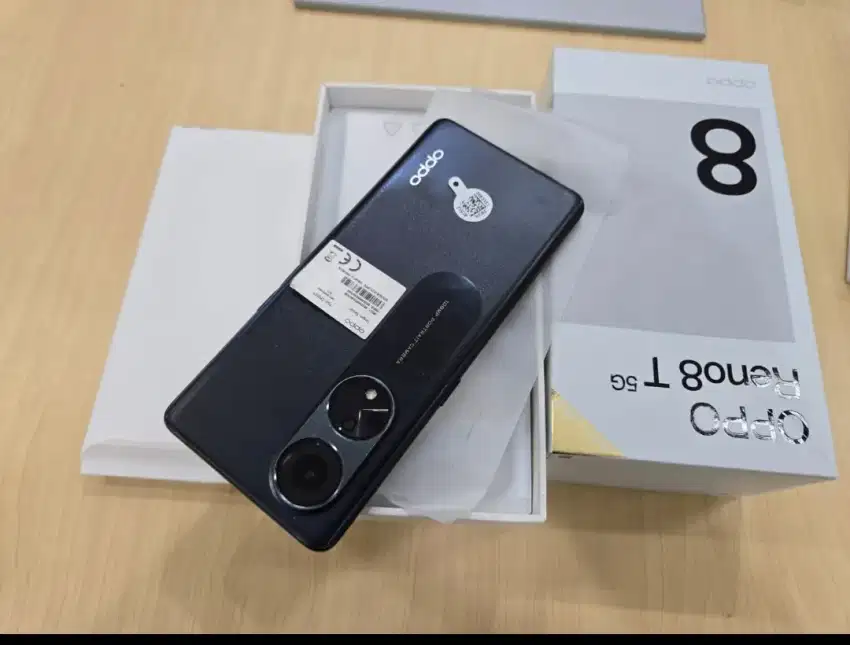 Oppo Reno 8T 16/256GB Kondisi Seperti Baru