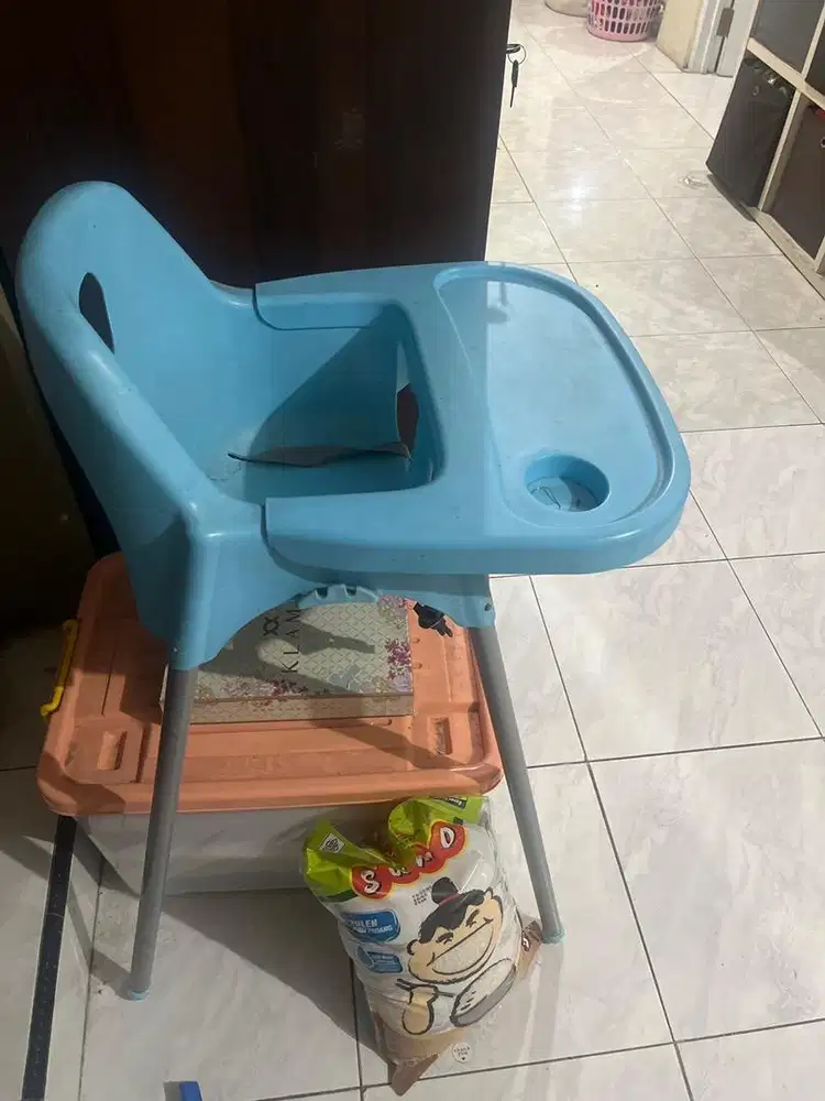 Baby chair (kursi makan bayi)