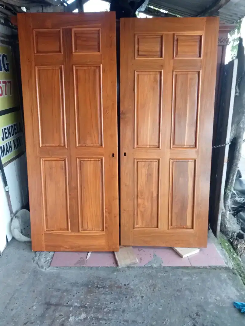 Dijual pintu jadi kayu perhutani