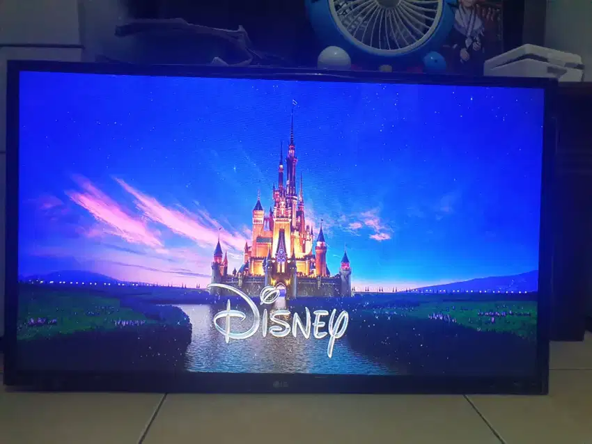 Tv digital 32 inch LG