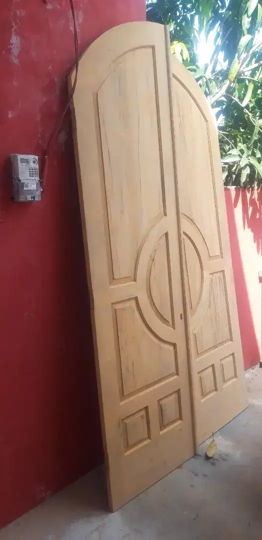 Pintu kupu tarung jati tua