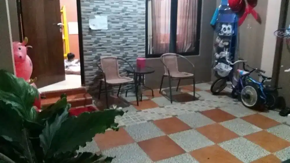 Disewakan rumah diamond golden cinere