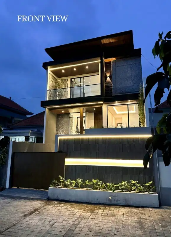 Dijual Rumah Baru 3 Lantai Contenporary di Jl Kebo Iwa Gatsu