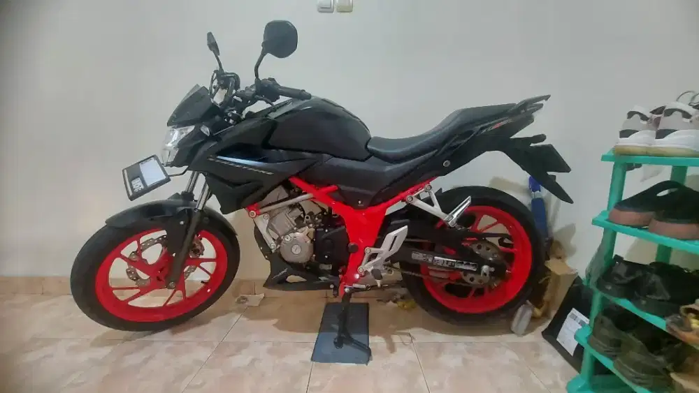 HONDA CB150R STREETFIRE PGMI FI spt baru