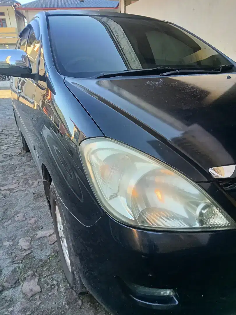 Innova v 2008 dijual