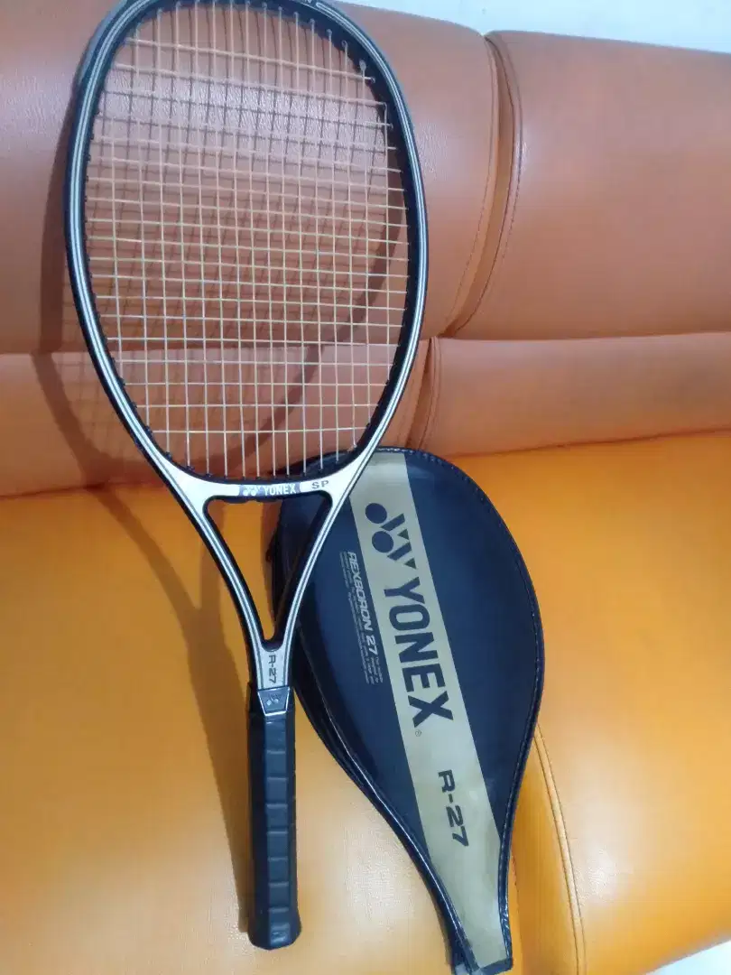 Raket tenis Yonex R-27