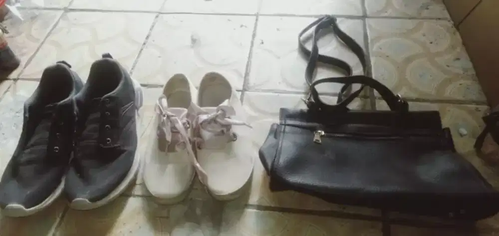 Slhkn plh slh 1 dr sepatu olah raga/tas wanita berkualitas hrg murah