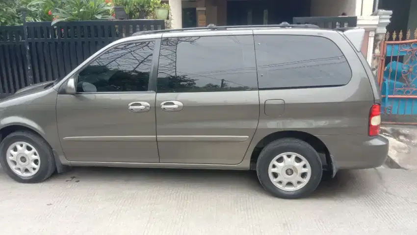 KIA Carnival TH 2000 A/T Diesel Turbo