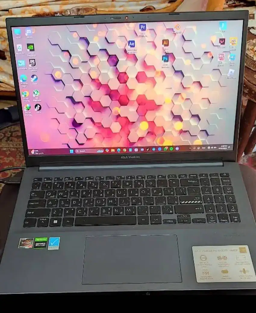 ASUS Vivobook Pro 15 OLED m6500qe Ryzen 5 RTX3050