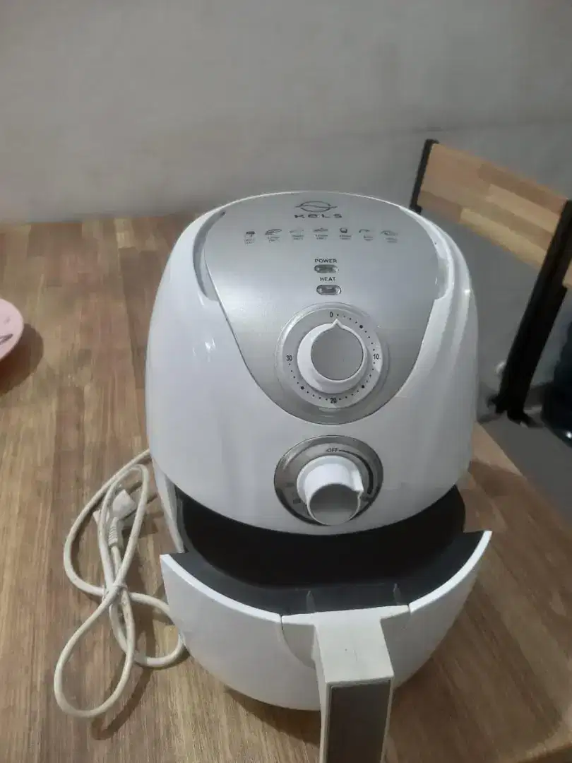 Jual murah Air Fryer Kels Informa jarang dipakai