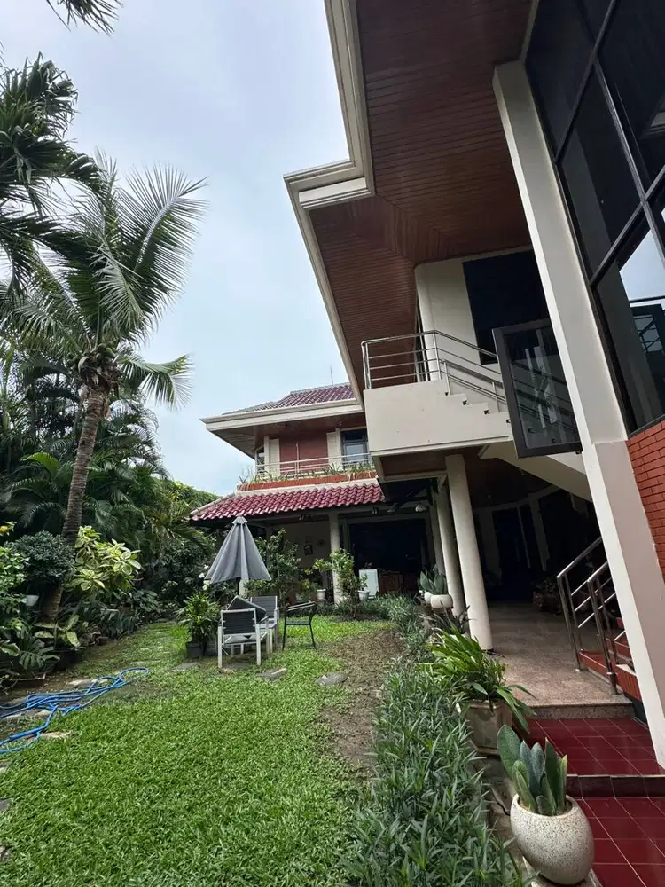 Dijual Rumah Mewah Taman Darmo Permai Selatan Surabaya Barat