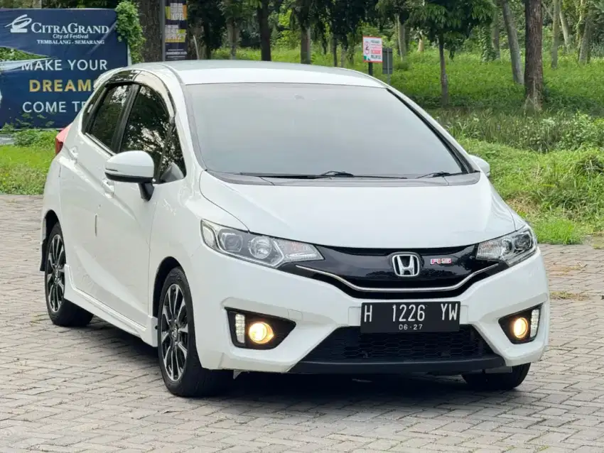 HONDA JAZZ RS 2017 MATIC