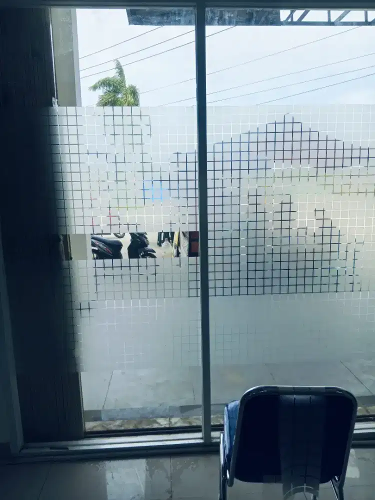 Pasang sticker gedung/kaca film rumah