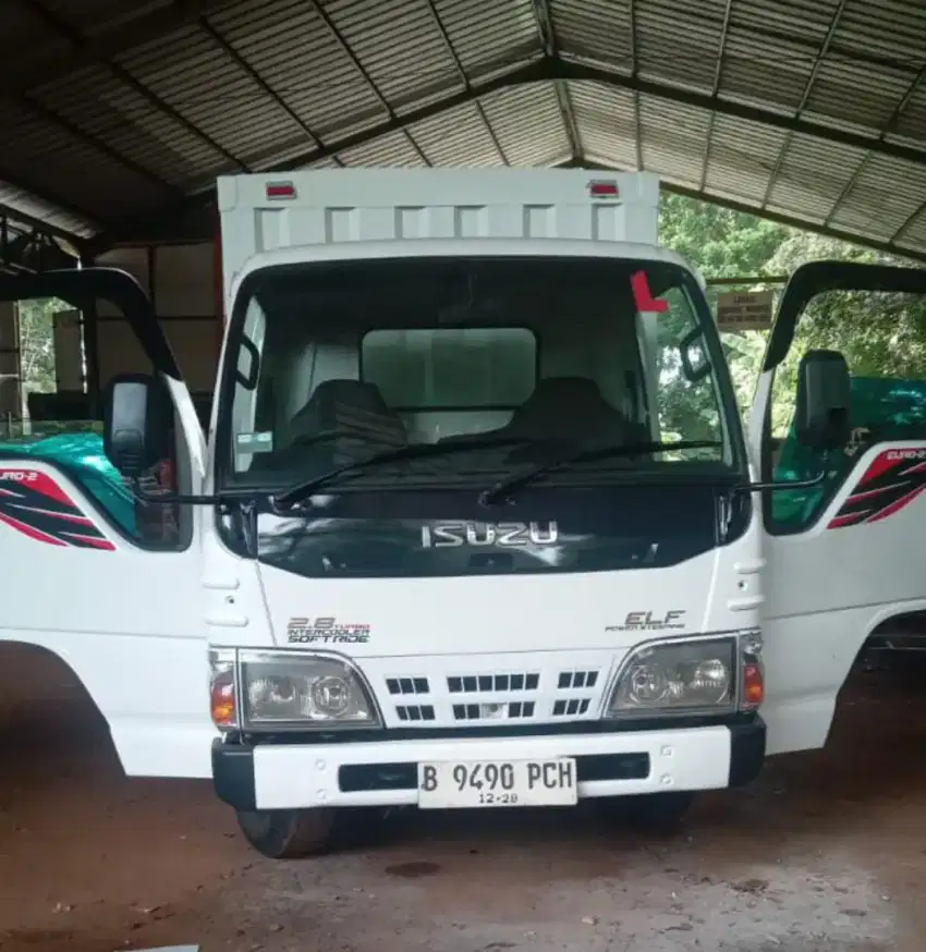 ISUZU ELF NHR 2013 ENGKEL BOX BESI