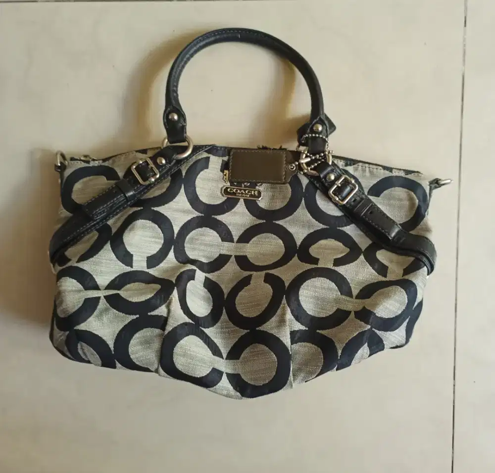 Tas Coach Preloved