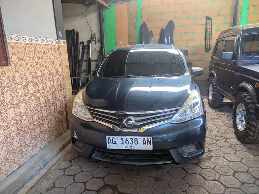 Nissan Grand Livina 1.5 SV 2013 Plat AG nopi mobil bekas sekoto kediri