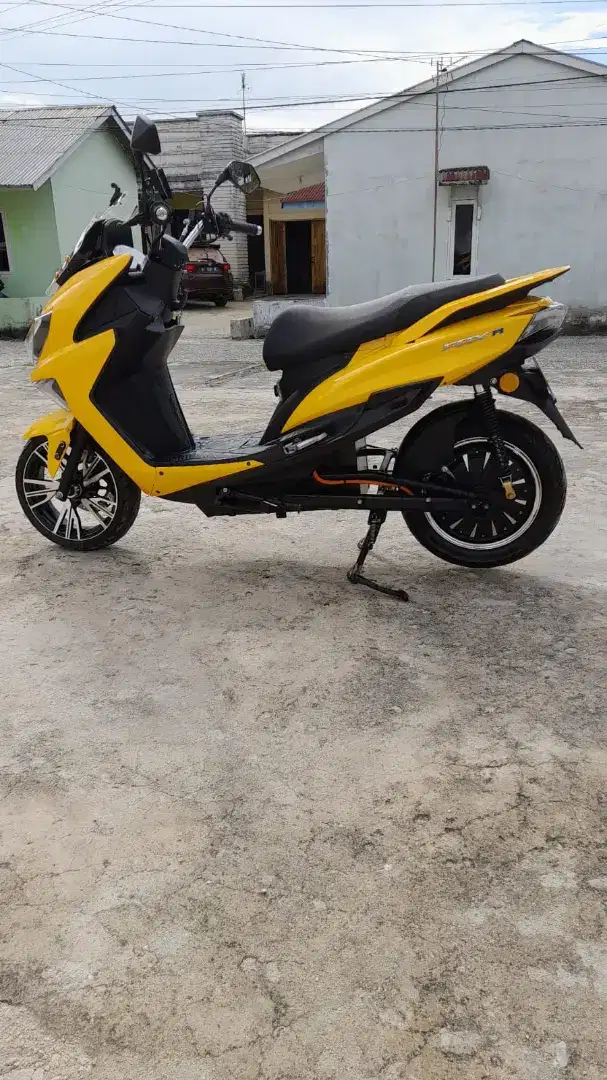 Polytron fox R tahun 2024