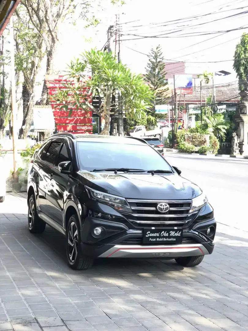 TOYOTA RUSH TRD S MATIC 2018 MOBIL ASLI BALI