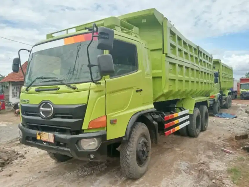 DUMP TRUK HINO 500 FM 260 JD TAHUN 2018