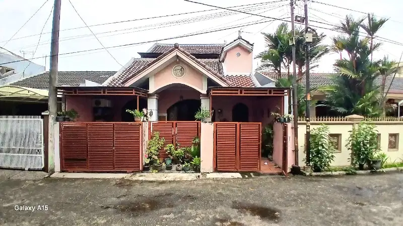 JUAL BU, RUMAH 2 LANTAI, SIAPA CEPAT DIA DAPAT,  DI JALUR BEKASI KOTA