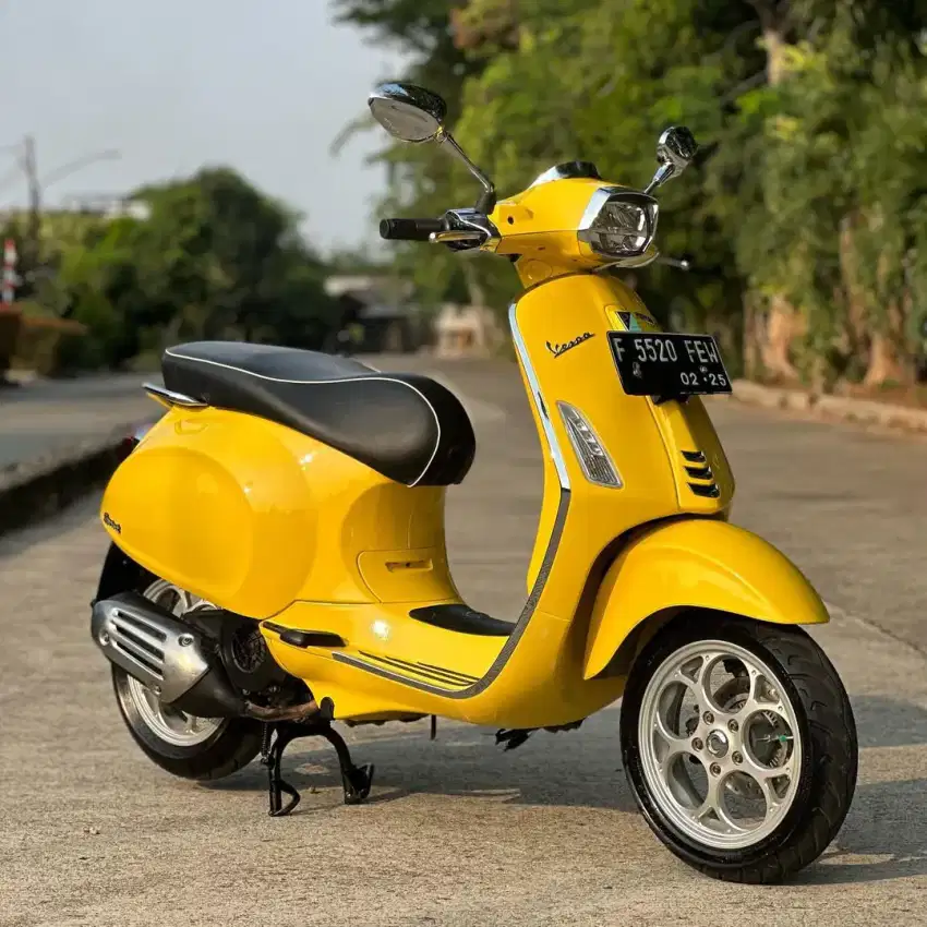 Vespa Sprint IGET ABS FACELIFT 150 ie tahun 2019 warna Kuning