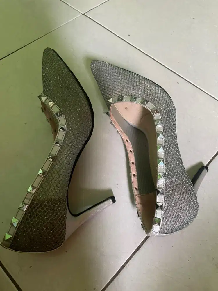 heels tinggi 7 cm