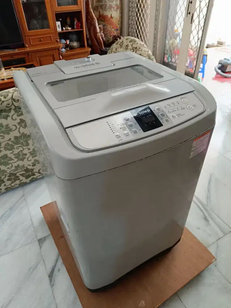 Mesin cuci Samsung Top Loading 12kg WA12WP