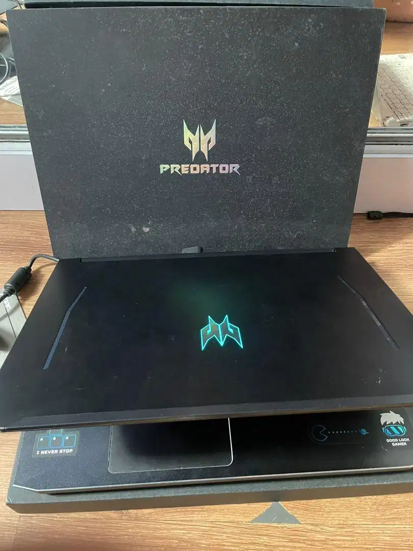 Acer predator helios 300 PH315-54