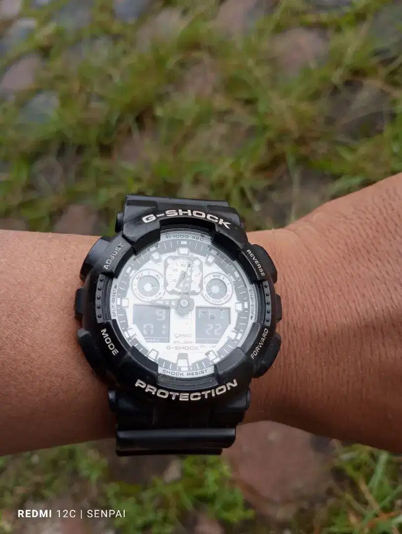 Casio Gshock GA 100 BW