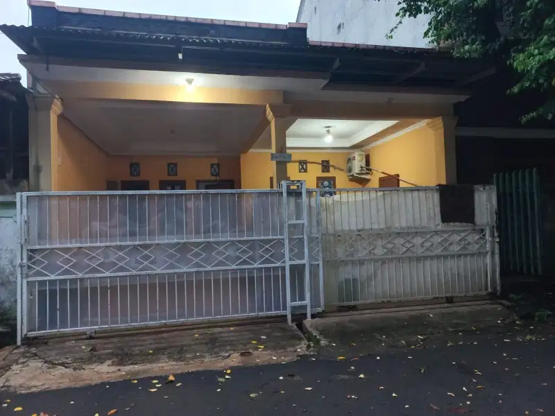 Rumah Siap Huni di Vila Dago Tol