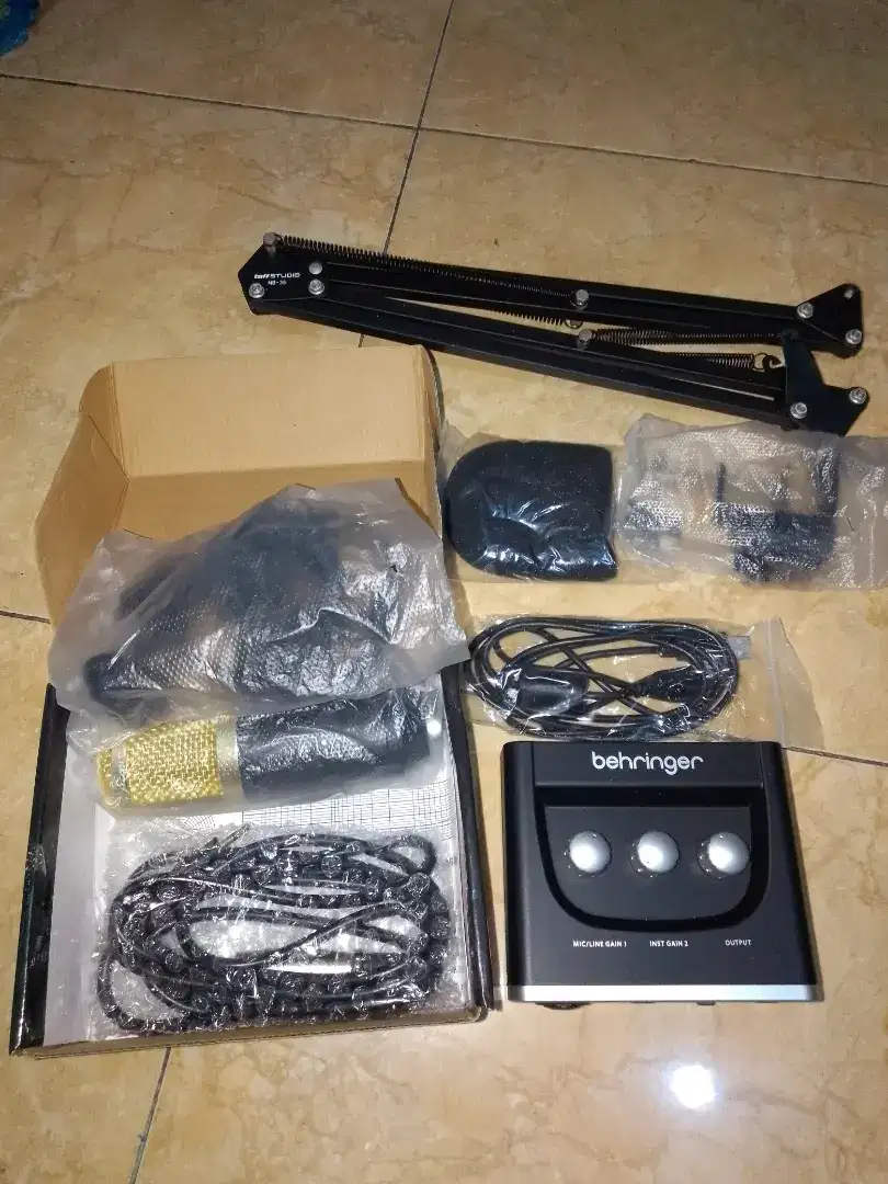 Soundcard & Recording Microphone