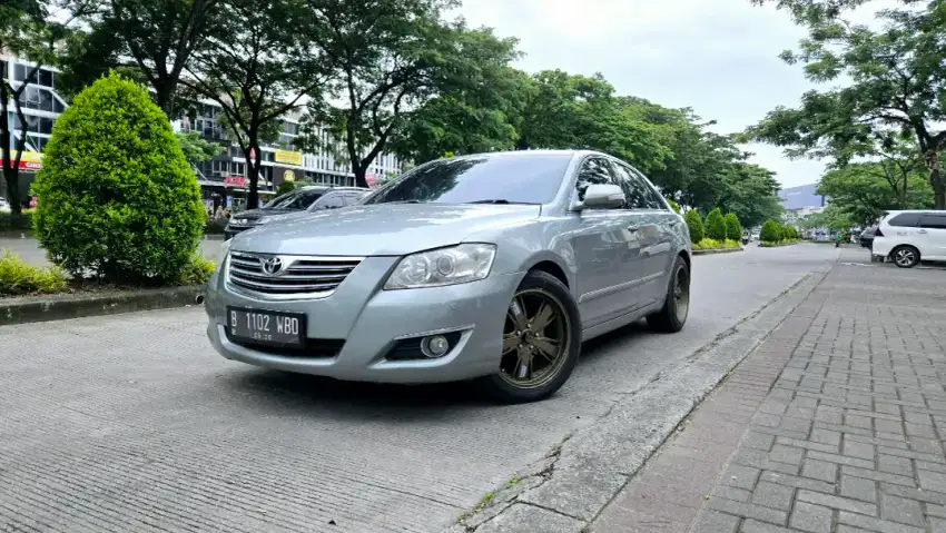 Camry 3.5Q mobil nyaman keren