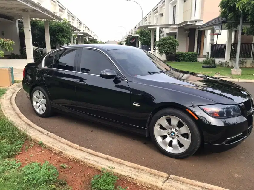 Di jual cepat bmw e90 320i