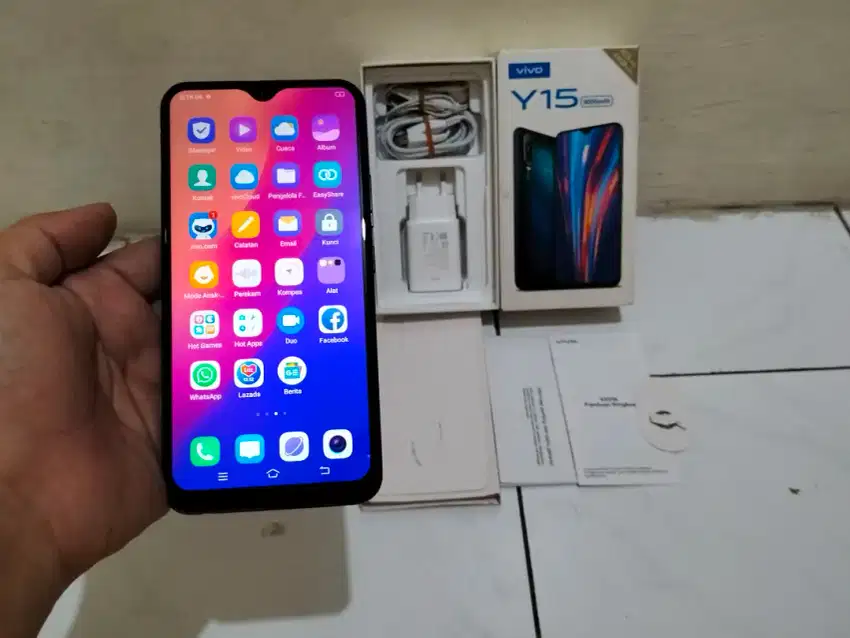 BUTUH UANG VIVO Y15 RAM 4GB / 64GB 4G LTE Duos 6.35in Finger 5000Mah